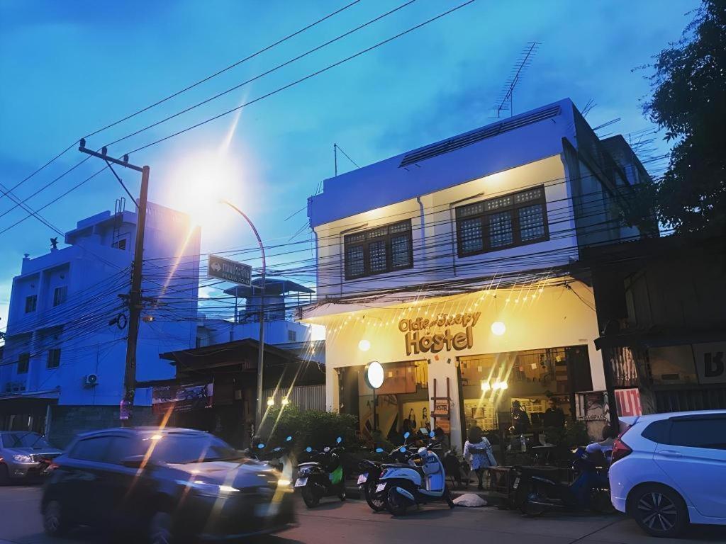 Oldie And Sleepy Hostel Udon Thani Exterior foto